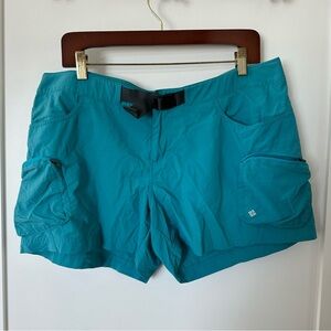 Teal Columbia hiking shorts